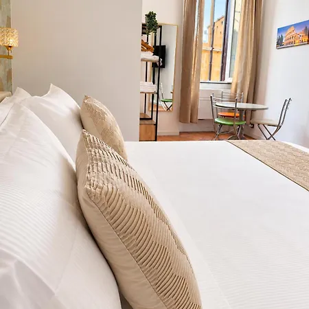 Lovely Navona Flat